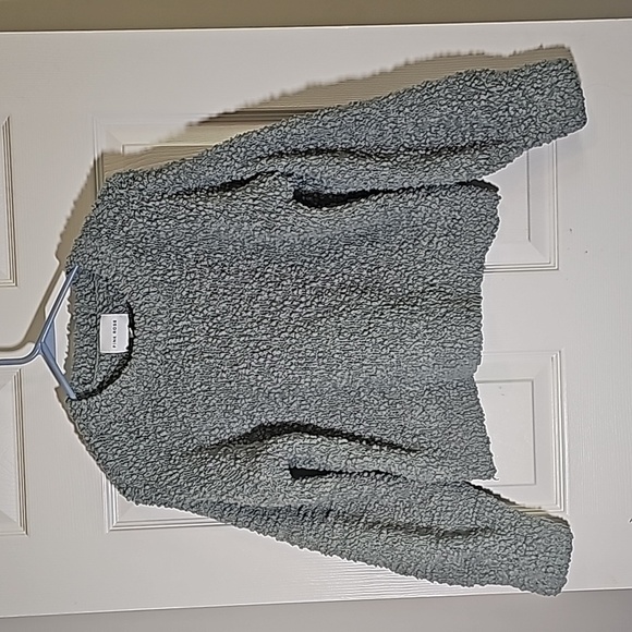 Pink Rose Fuzzy Texture Chunky Knit Sweater Sage Green Size M - Picture 1 of 7